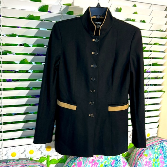 DKNY long wool coat with tan trimmed buttonholes, pockets and collar - Picture 5 of 9